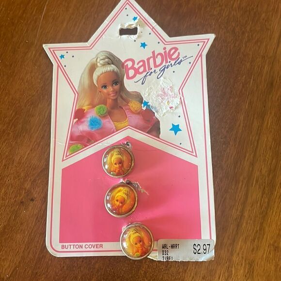 1991 Barbie Face Vintage Button Set - Picture 1 of 3
